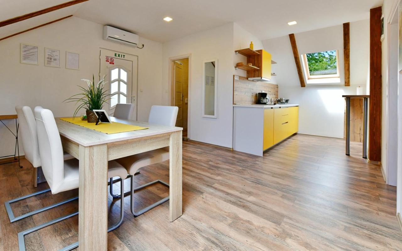 Apartman Doris Rakovica Esterno foto