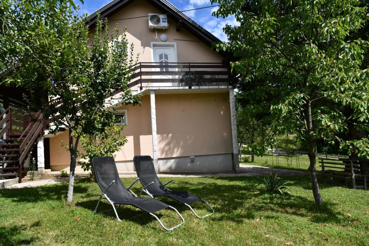 Apartman Doris Rakovica Esterno foto
